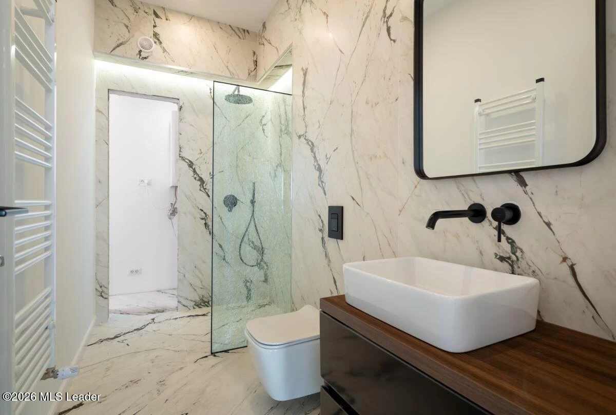 Strada LAPUSNEANU ALEXANDRU 21 Casa Como, Voluntari, Bucuresti Ilfov, 077190, 3 Dormitoare Dormitoare, 4 BăiBăi,Casa/Vila,Reprezentari Comision 0%,LAPUSNEANU ALEXANDRU,0,01-6477