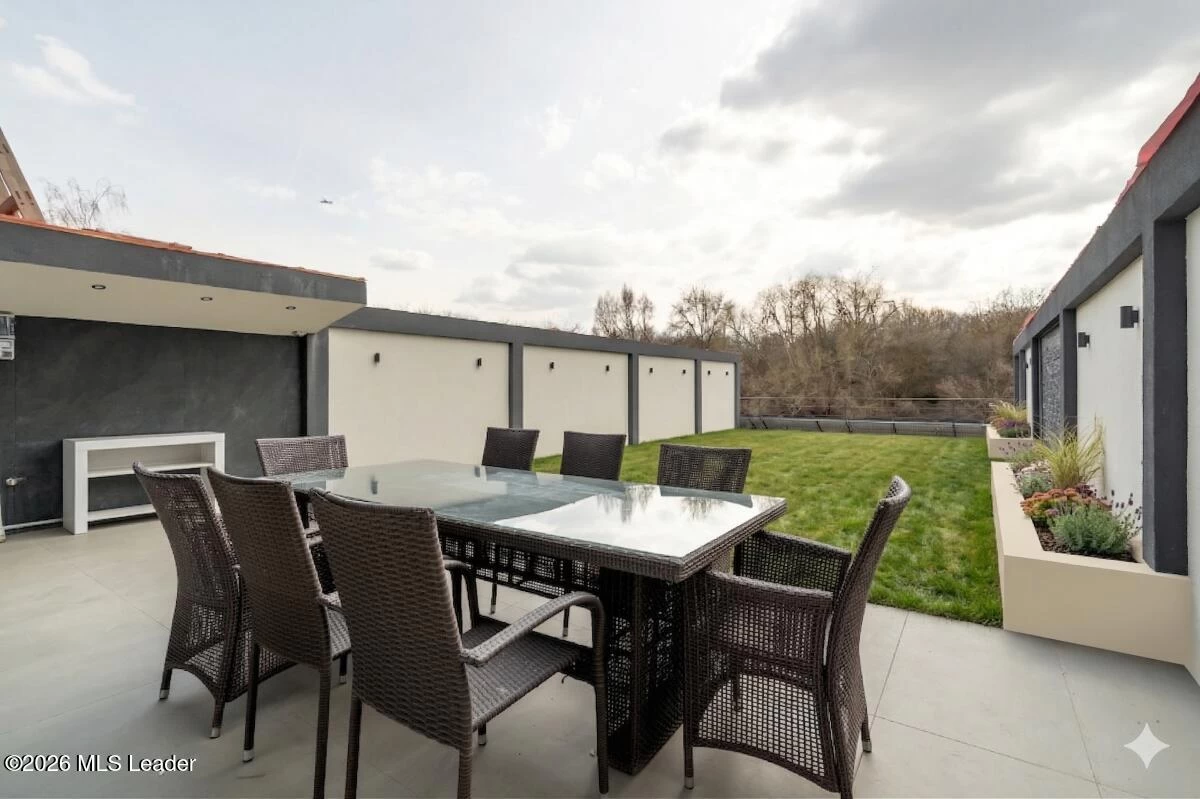 Strada LAPUSNEANU ALEXANDRU 21 Casa Como, Voluntari, Bucuresti Ilfov, 077190, 3 Dormitoare Dormitoare, 4 BăiBăi,Casa/Vila,Reprezentari Comision 0%,LAPUSNEANU ALEXANDRU,0,01-6477