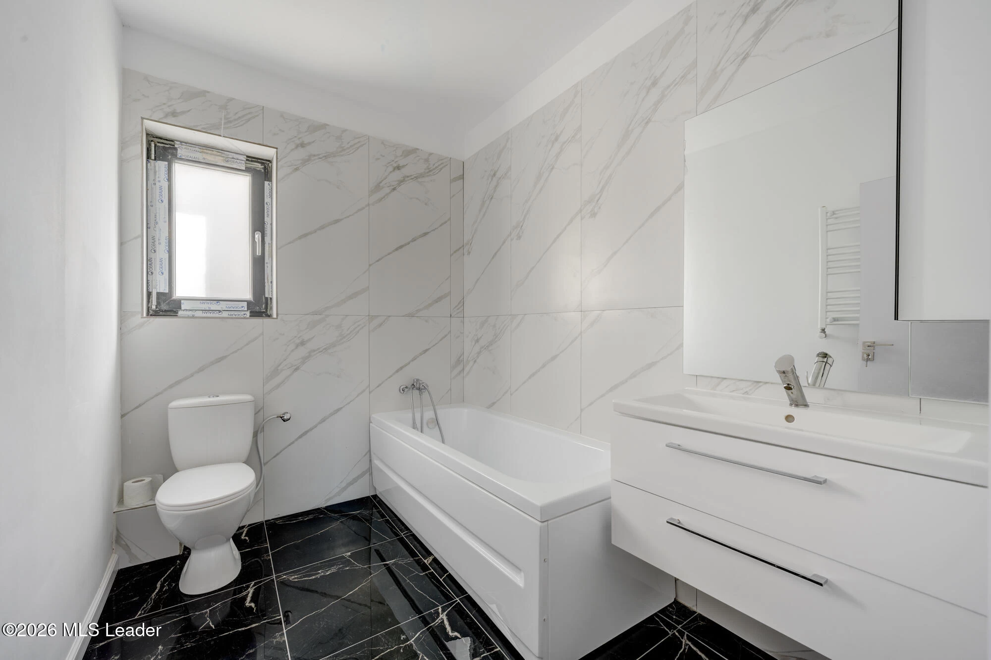 Strada FOISORULUI 14B, Domnesti, Bucuresti Ilfov, 077090, 6 Dormitoare Dormitoare, 3 BăiBăi,Casa/Vila,Reprezentari Comision 0%,FOISORULUI,0,01-6864