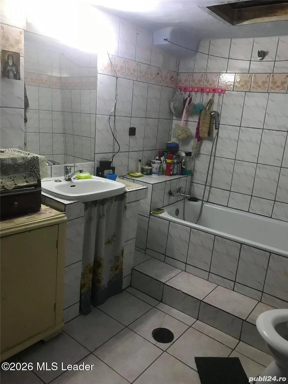 Strada CONSECVENTEI, Bucuresti, Bucuresti Ilfov, 4 Dormitoare Dormitoare, 2 BăiBăi,Casa/Vila,Anunturi Verificate,CONSECVENTEI,0,F1-251339