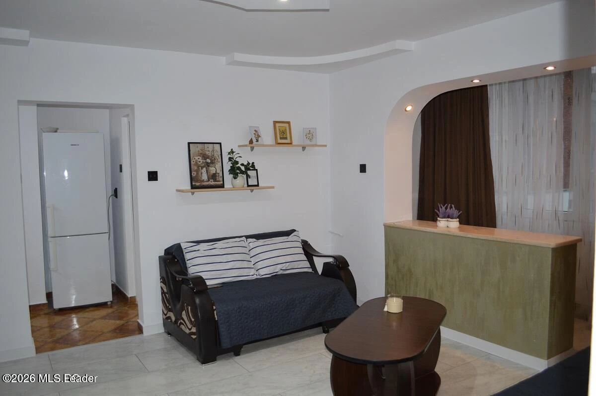 Calea BASCOV 3 Bl. B1, Sc. A, Ap.41, Pitesti, Arges, 110124, 1 Dormitor Dormitoare, 1 BaieBăi,Apartament,Reprezentari Comision 0%,BASCOV,0,01-6892