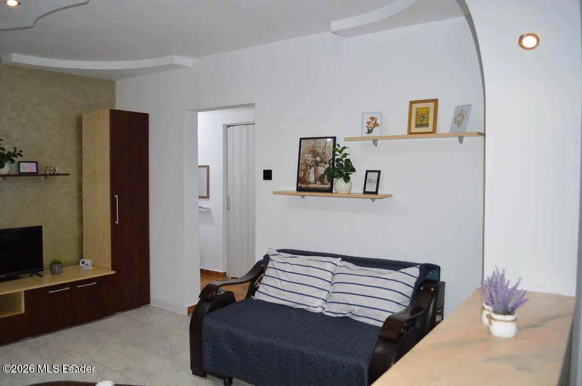 Calea BASCOV 3 Bl. B1, Sc. A, Ap.41, Pitesti, Arges, 110124, 1 Dormitor Dormitoare, 1 BaieBăi,Apartament,Reprezentari Comision 0%,BASCOV,0,01-6892