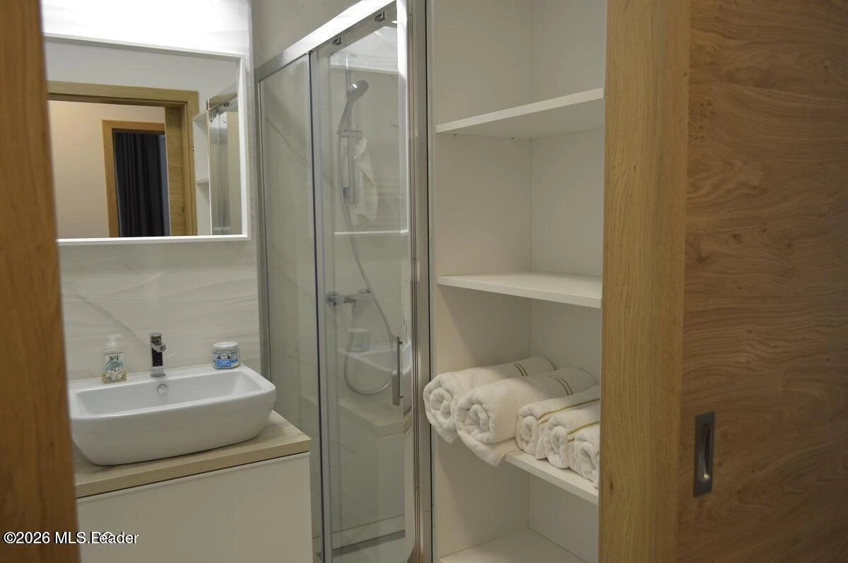Calea BASCOV 4A BL Nordmark Residence, et.3, a, Pitesti, Arges, 110095, 2 Dormitoare Dormitoare, 2 BăiBăi,Apartament,Reprezentari Comision 0%,BASCOV,0,01-6895