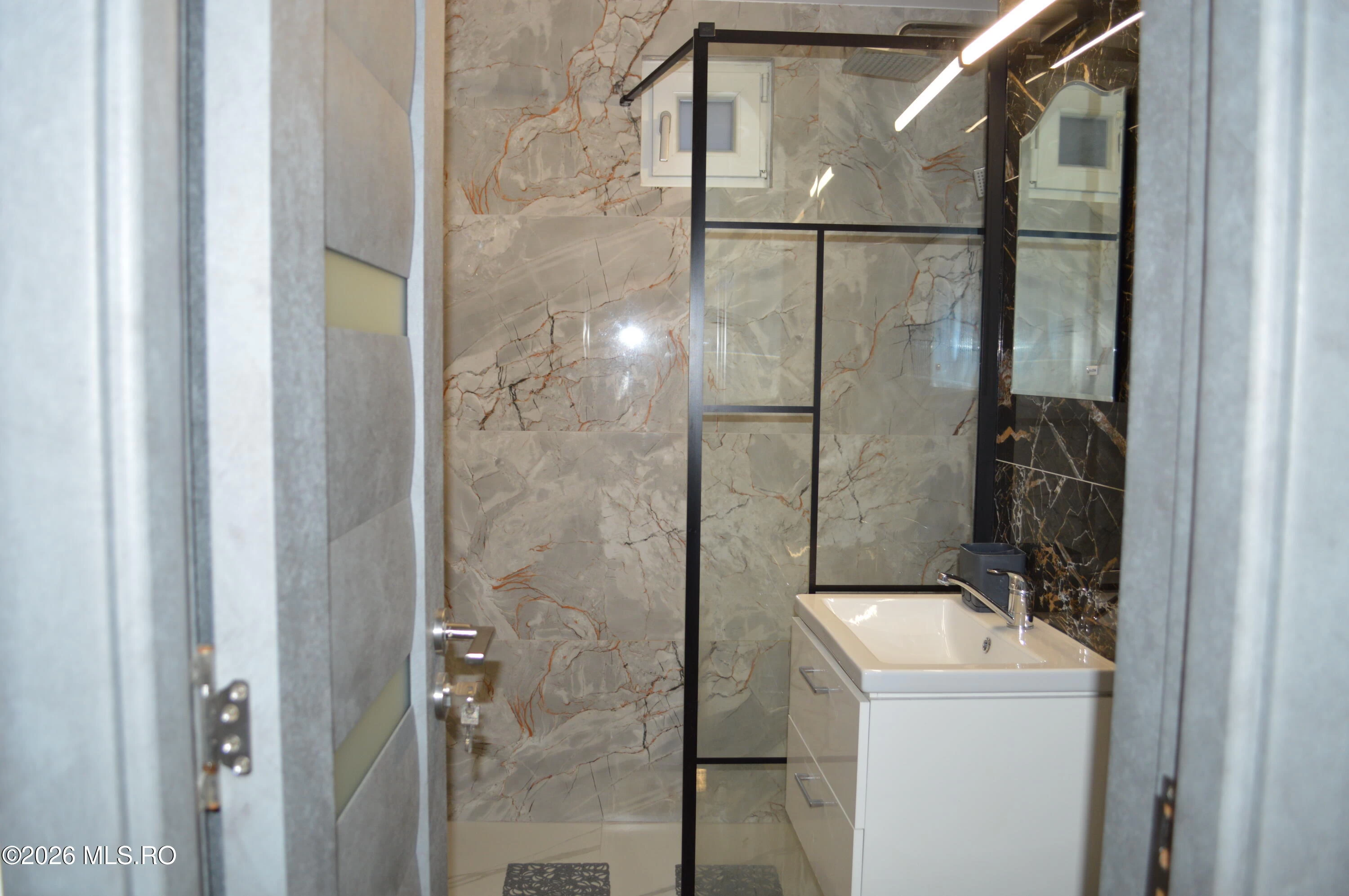 Strada CALEA CRAIOVEI 126 BL.P4, sc. A, ap. 19, et 5, Pitesti, Arges, 110241, 2 Dormitoare Dormitoare, 2 BăiBăi,Apartament,Reprezentari Comision 0%,CALEA CRAIOVEI,0,04-502