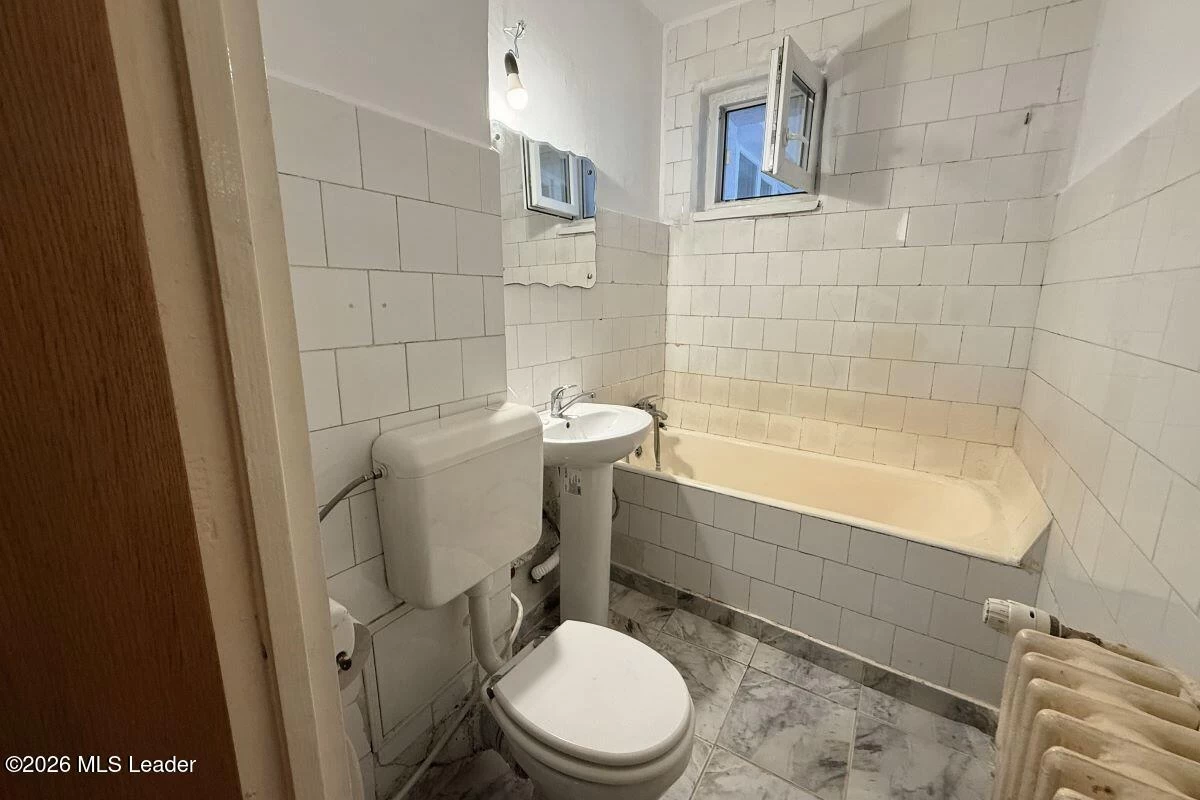 Strada TARGU NEAMT 12 BL. TD 24, ET.2, AP.13, Bucuresti, Bucuresti Ilfov, 062057, 1 Dormitor Dormitoare, 1 BaieBăi,Apartament,Reprezentari Comision 0%,TARGU NEAMT,0,01-6917