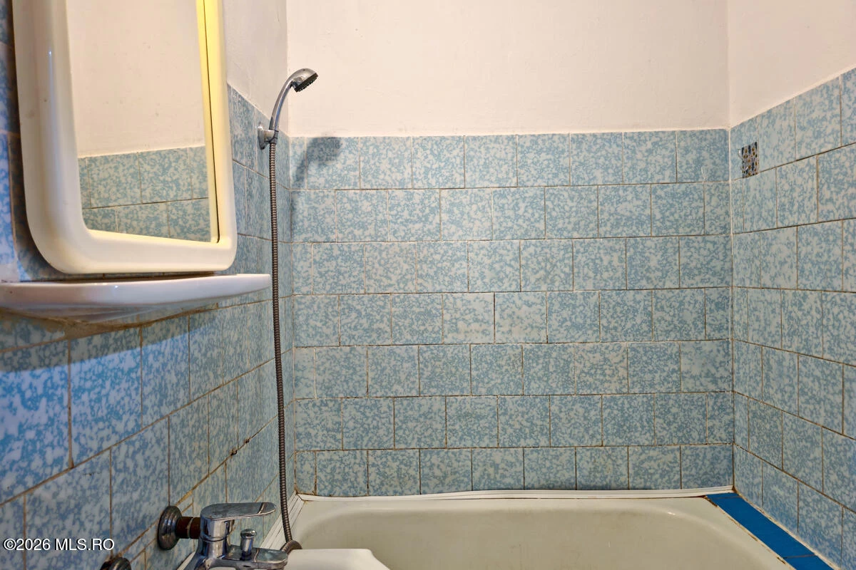 Strada INTRARE RAULUI 5 Sc. A, Et. lV, Ap. 19, Timisoara, Timis, 300418, 2 Dormitoare Dormitoare, 1 BaieBăi,Apartament,Reprezentari Comision 0%,INTRARE RAULUI,0,03-377
