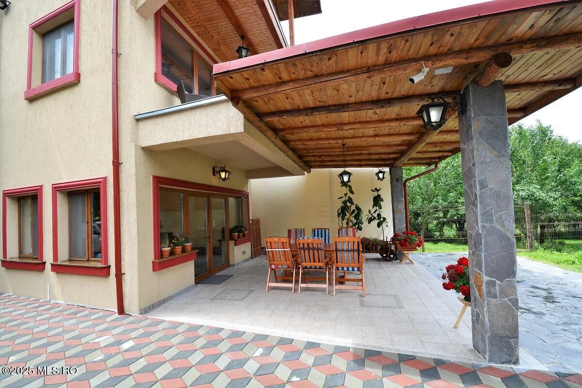 Strada VALEA LUI PATRU 989, Leresti, Arges, 117430, 4 Dormitoare Dormitoare, 3 BăiBăi,Casa/Vila,Reprezentari Comision 0%,VALEA LUI PATRU,0,04-473