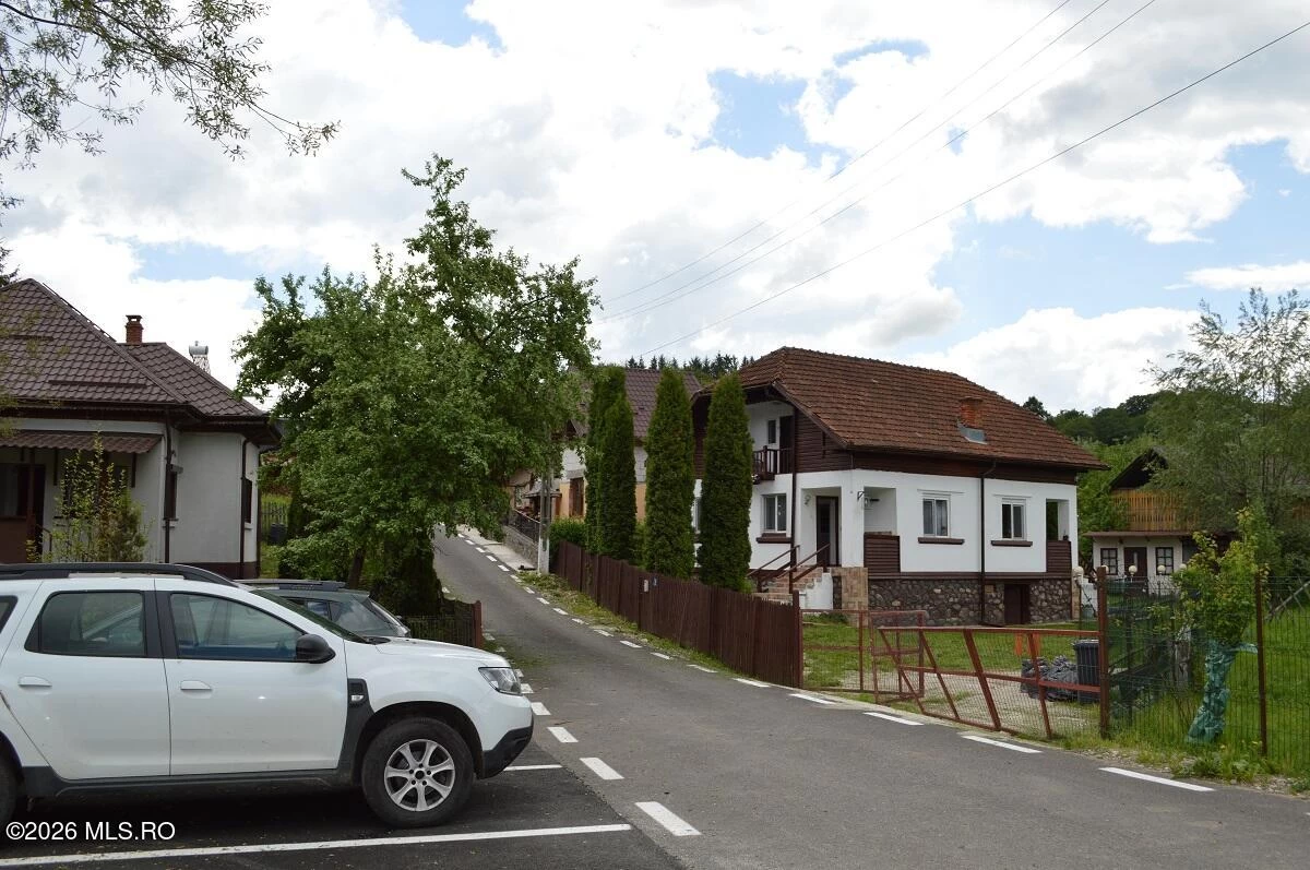 Strada FULGACIA 2 Sat Slatina, Nucsoara, Arges, 117540, 3 Dormitoare Dormitoare, 1 BaieBăi,Casa/Vila,Reprezentari Comision 0%,FULGACIA,0,04-503