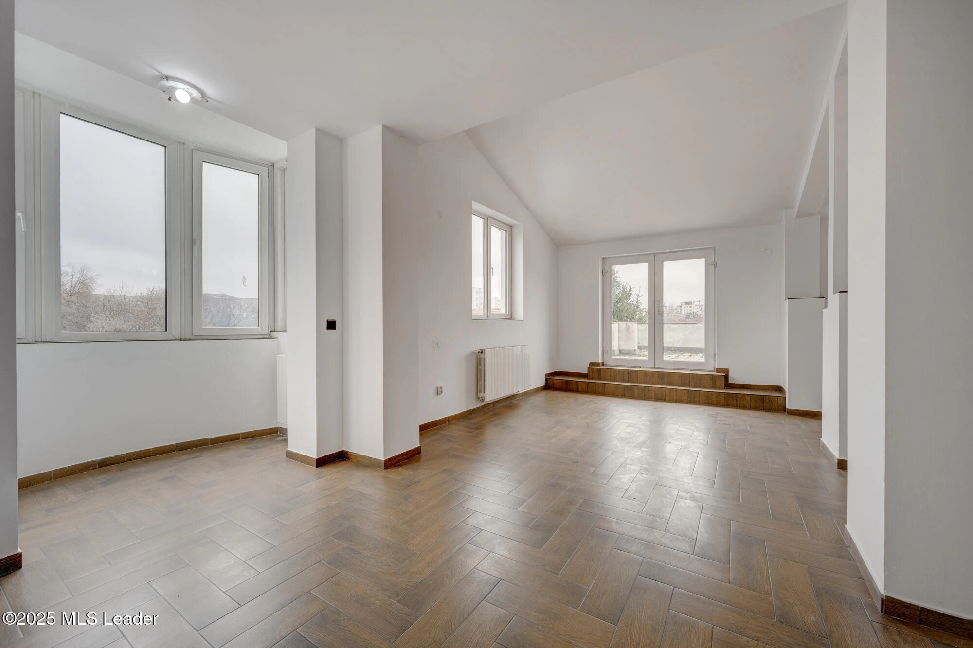 Strada CETATEA DE BALTA 102A, Bucuresti, Bucuresti Ilfov, 060972, 7 Dormitoare Dormitoare, 7 BăiBăi,Casa/Vila,Reprezentari Comision 0%,CETATEA DE BALTA,0,01-6726