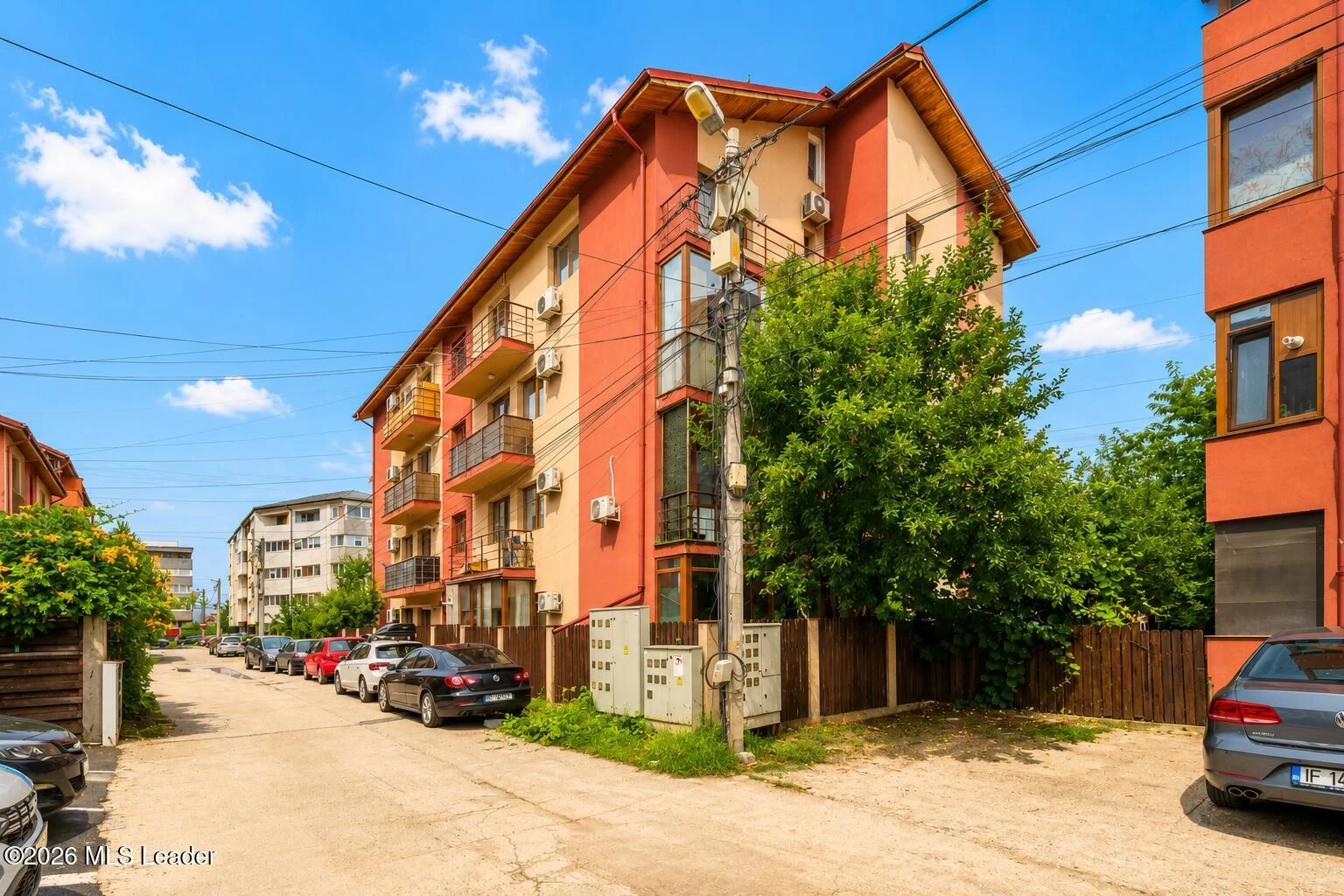 Strada DRUMUL FERMEI 83A Bl. 1, Sc. 1, Et. 2, Ap. 9, Popesti Leordeni, Bucuresti Ilfov, 077160, 1 Dormitor Dormitoare, 1 BaieBăi,Apartament,Reprezentari Comision 0%,DRUMUL FERMEI,0,01-6963