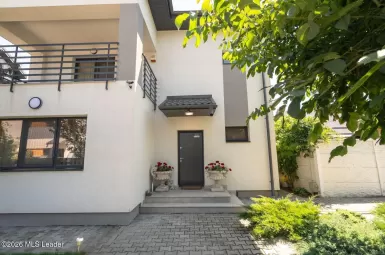 Strada BISERICII 18-18A, Otopeni, Bucuresti Ilfov, 075100, 4 Dormitoare Dormitoare, 4 BăiBăi,Casa/Vila,Reprezentari Comision 0%,BISERICII,0,01-6983