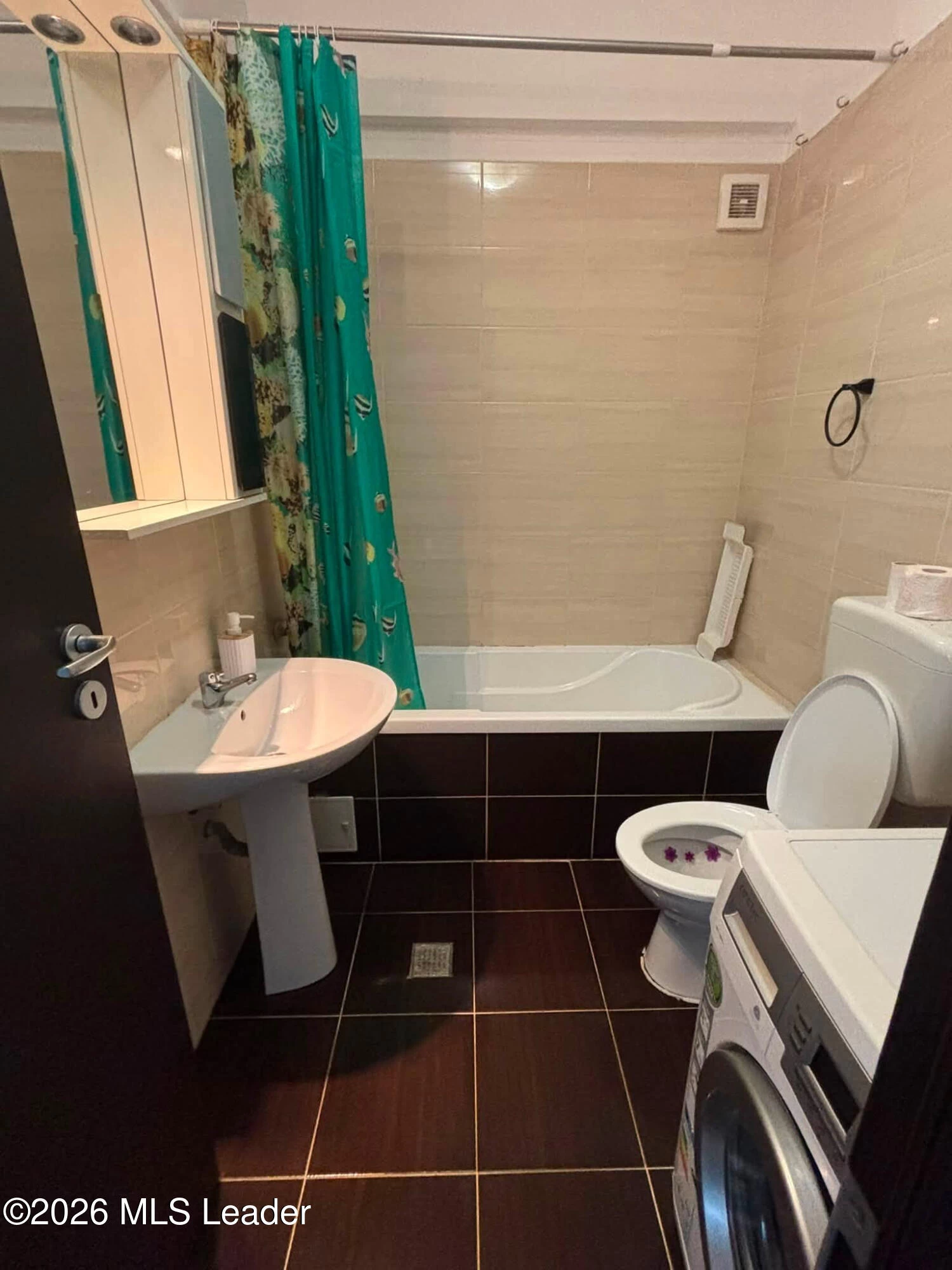 Soseaua SALAJ, Bucuresti, Bucuresti Ilfov, 0 , 1 BaieBăi,Apartament,Anunturi Verificate,SALAJ,0,F1-256234