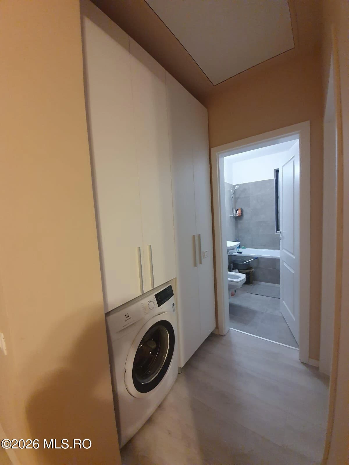 Strada RENASTERII, Giroc, Timis, 1 Dormitor Dormitoare, 1 BaieBăi,Apartament,Anunturi Verificate,RENASTERII,0,F3-46642