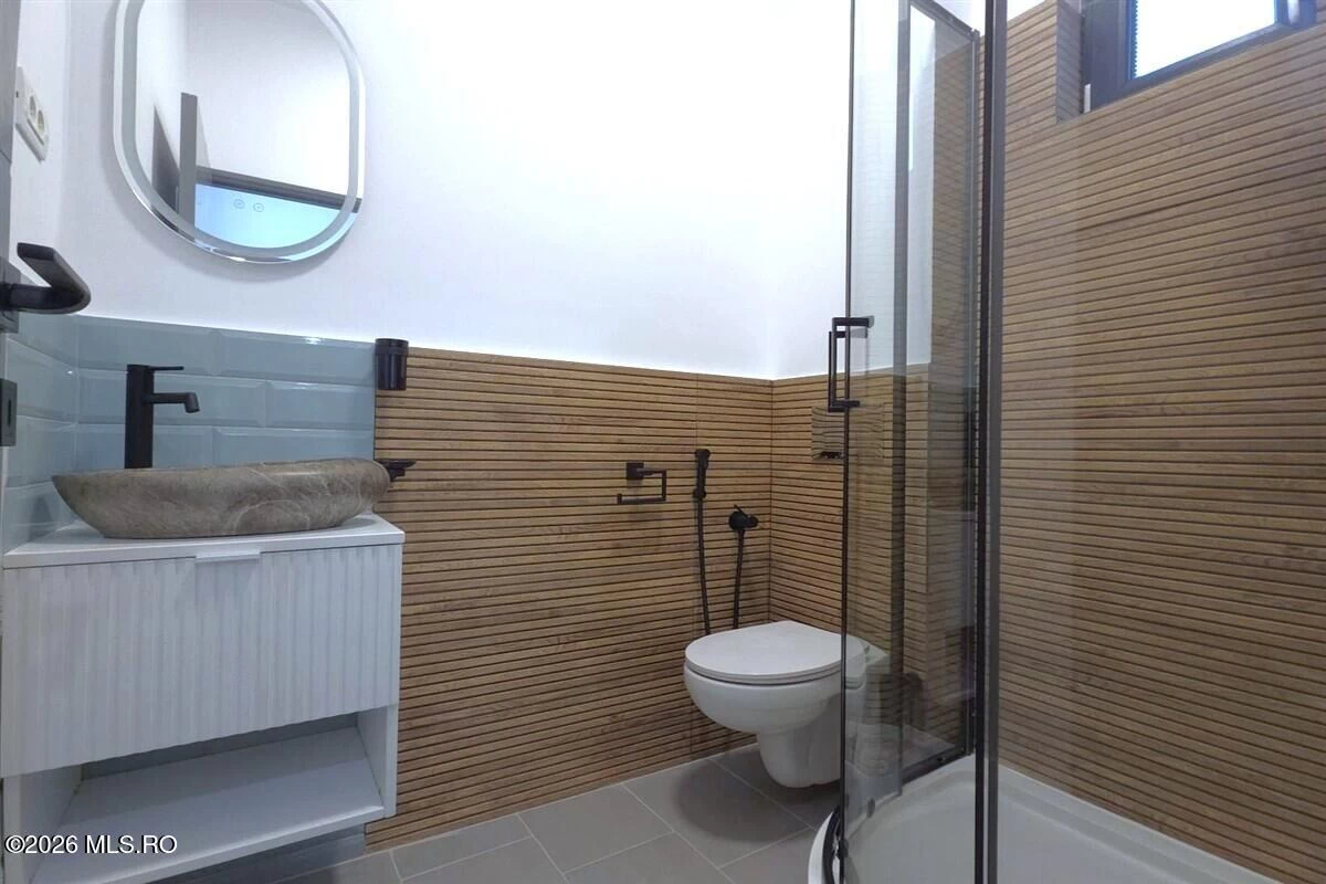 Bulevardul TOMIS 76 Et.1, Ap.1, Constanta, Constanta, 900657, 2 Dormitoare Dormitoare, 2 BăiBăi,Apartament,Reprezentari Comision 0%,TOMIS,0,05-2688