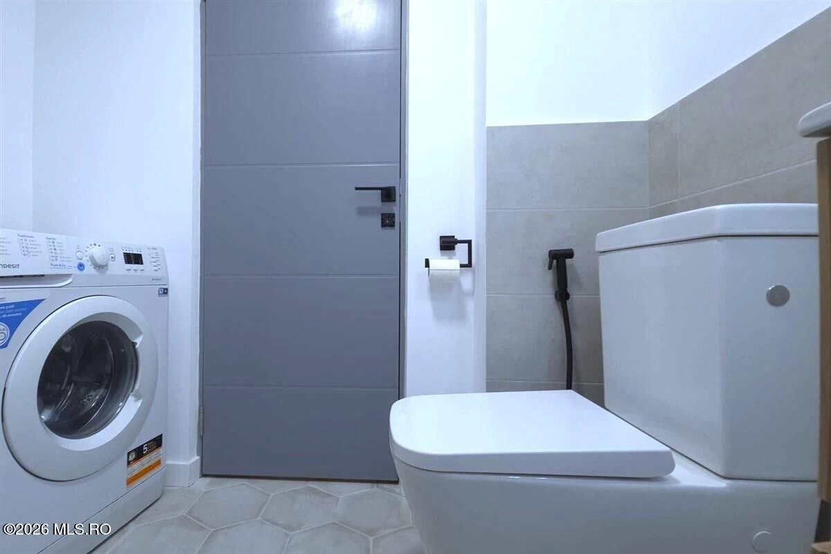 Bulevardul TOMIS 76 Et.1, Ap.1, Constanta, Constanta, 900657, 2 Dormitoare Dormitoare, 2 BăiBăi,Apartament,Reprezentari Comision 0%,TOMIS,0,05-2688