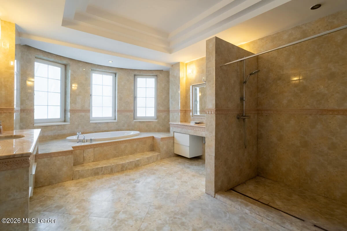 Strada LUCEAFARULUI 4A, Cernica, Bucuresti Ilfov, 077035, 7 Dormitoare Dormitoare, 8 BăiBăi,Casa/Vila,Reprezentari Comision 0%,LUCEAFARULUI,0,01-6994
