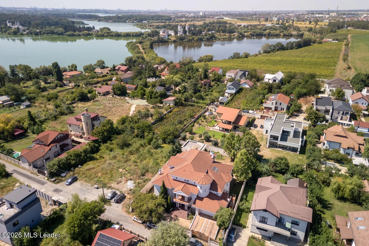 Strada LUCEAFARULUI 4A, Cernica, Bucuresti Ilfov, 077035, 7 Dormitoare Dormitoare, 8 BăiBăi,Casa/Vila,Reprezentari Comision 0%,LUCEAFARULUI,0,01-6994