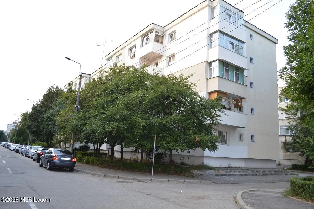 Strada BAILOR 4 Bl.D13, Sc.C, AP.4, Et.1, Pitesti, Arges, 110020, 2 Dormitoare Dormitoare, 2 BăiBăi,Apartament,Reprezentari Comision 0%,BAILOR,0,01-6996