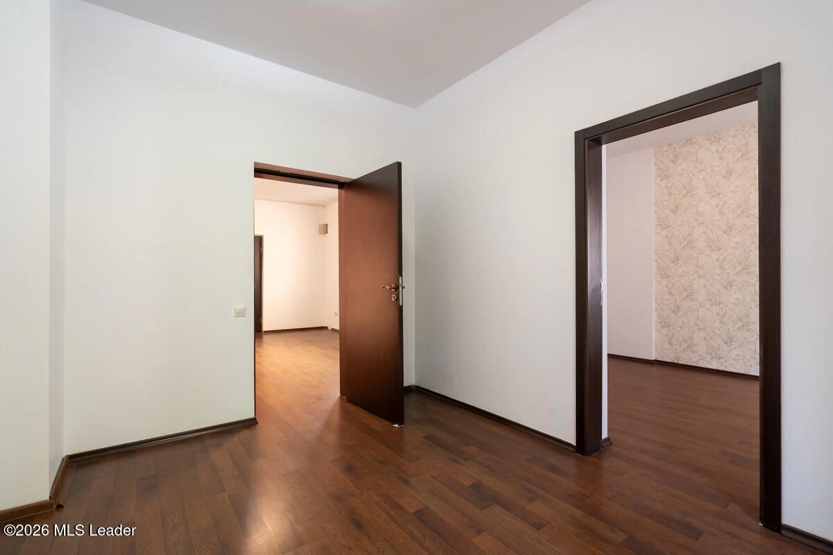 Strada COL. MED. STOENESCU 11, Bucuresti, Bucuresti Ilfov, 050457, 6 Dormitor Dormitoare, 4 BaieBăi,Casa/Vila,Reprezentari Comision 0%,COL. MED. STOENESCU,0,01-6611