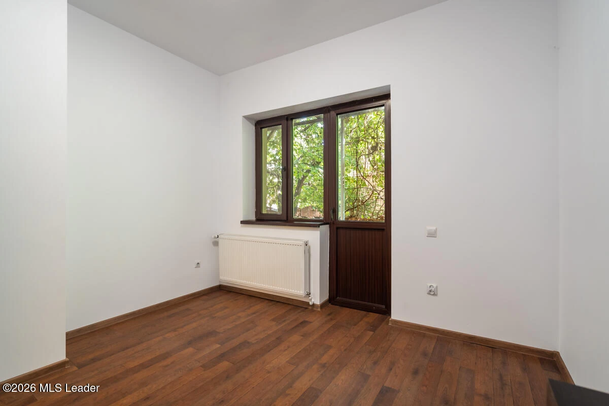 Strada COL. MED. STOENESCU 11, Bucuresti, Bucuresti Ilfov, 050457, 6 Dormitor Dormitoare, 4 BaieBăi,Casa/Vila,Reprezentari Comision 0%,COL. MED. STOENESCU,0,01-6611