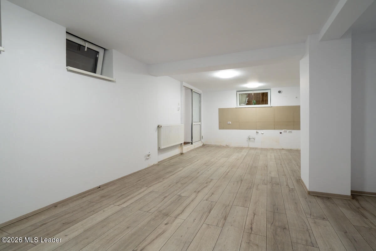 Strada COL. MED. STOENESCU 11, Bucuresti, Bucuresti Ilfov, 050457, 6 Dormitor Dormitoare, 4 BaieBăi,Casa/Vila,Reprezentari Comision 0%,COL. MED. STOENESCU,0,01-6611
