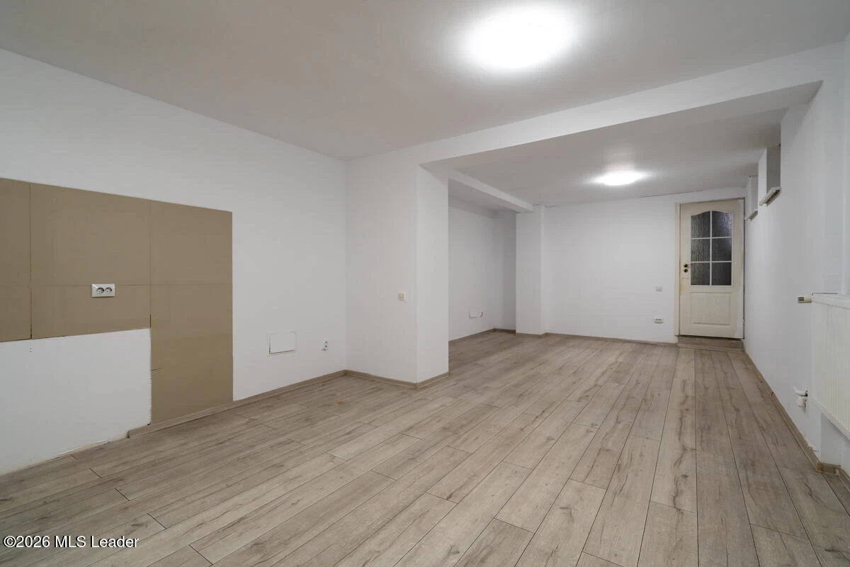 Strada COL. MED. STOENESCU 11, Bucuresti, Bucuresti Ilfov, 050457, 6 Dormitor Dormitoare, 4 BaieBăi,Casa/Vila,Reprezentari Comision 0%,COL. MED. STOENESCU,0,01-6611