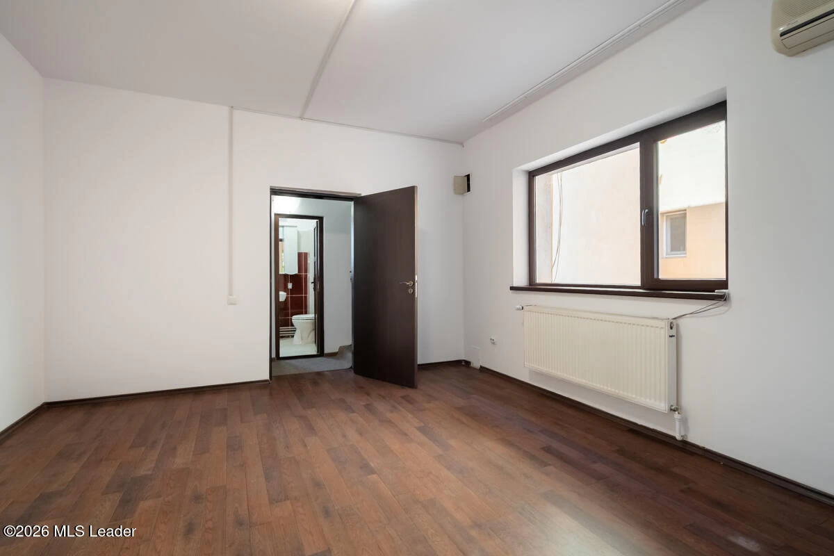 Strada COL. MED. STOENESCU 11, Bucuresti, Bucuresti Ilfov, 050457, 6 Dormitor Dormitoare, 4 BaieBăi,Casa/Vila,Reprezentari Comision 0%,COL. MED. STOENESCU,0,01-6611
