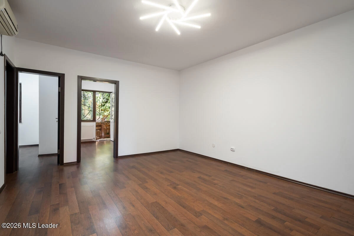 Strada COL. MED. STOENESCU 11, Bucuresti, Bucuresti Ilfov, 050457, 6 Dormitor Dormitoare, 4 BaieBăi,Casa/Vila,Reprezentari Comision 0%,COL. MED. STOENESCU,0,01-6611