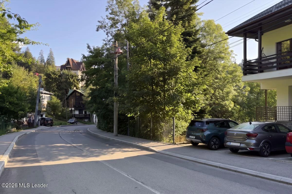 Strada AOSTA 41B, Sinaia, Prahova, 106100, 0 , 0,Teren,Reprezentari Comision 0%,AOSTA,0,01-7015