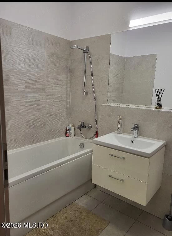 Strada PADUREA VERDE, Ghiroda, Timis, 1 Dormitor Dormitoare, 1 BaieBăi,Apartament,Anunturi Verificate,PADUREA VERDE,0,F3-47018