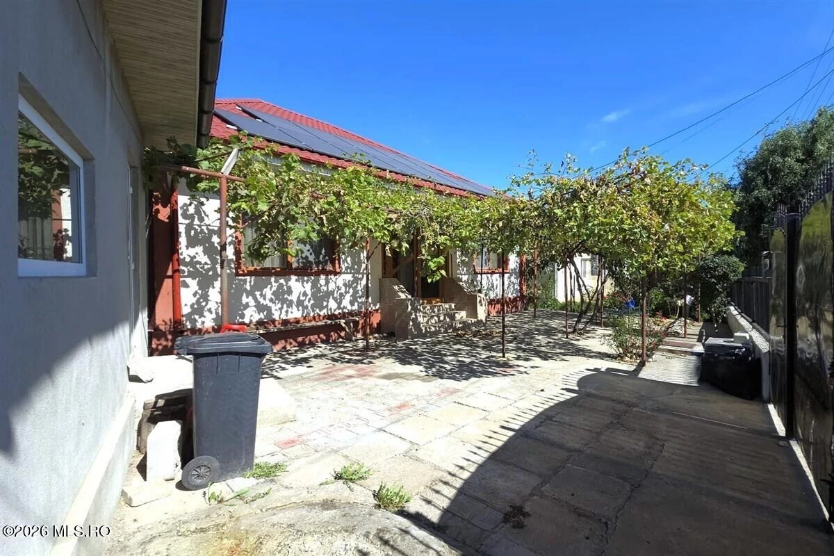 Strada FLORILOR 30C, Castelu, Constanta, 905600, 3 Dormitor Dormitoare, 1 BaieBăi,Casa/Vila,Reprezentari Comision 0%,FLORILOR,0,05-2700