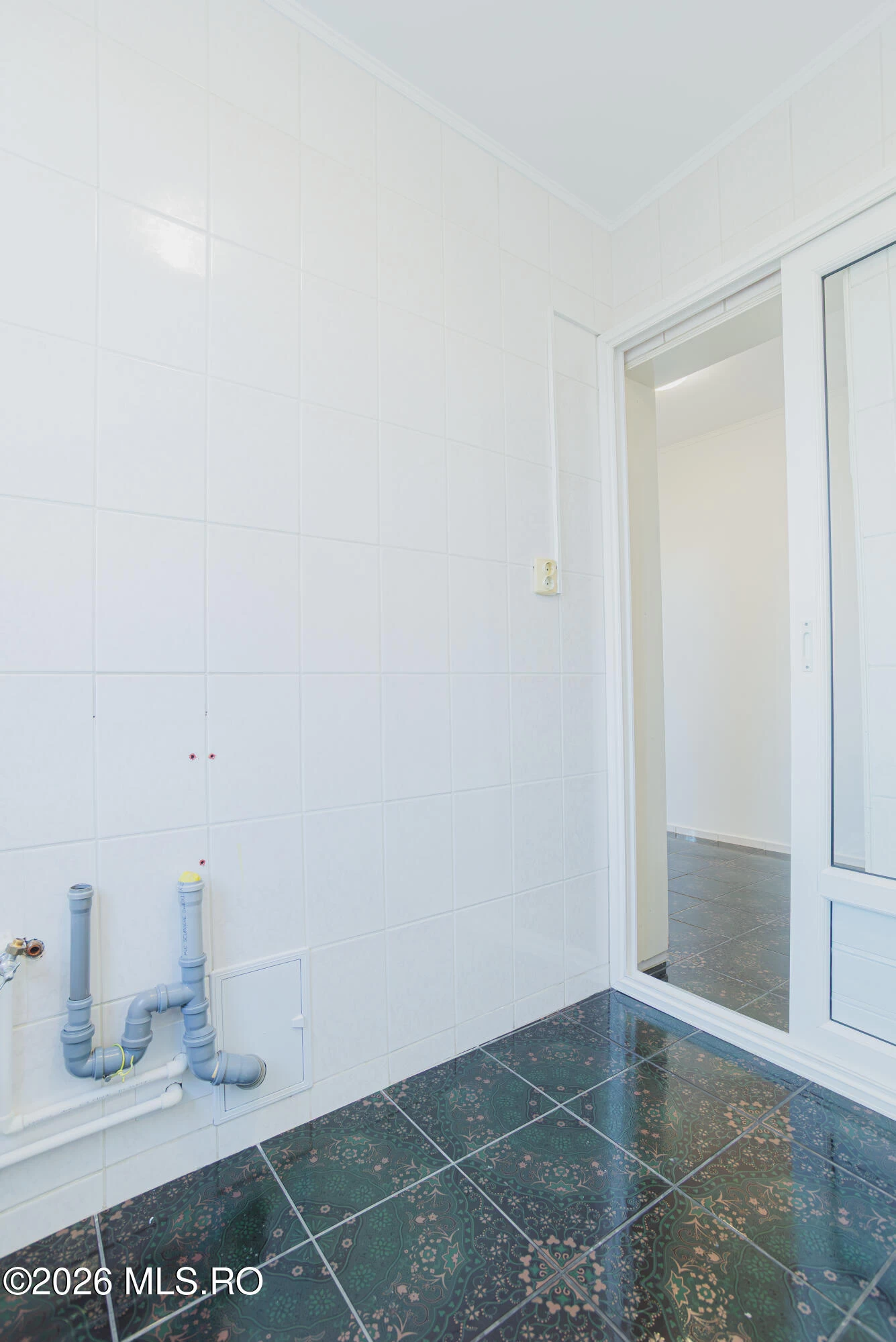 Strada SOVEJA 62 bl. R, Constanta, Constanta, 900420, 1 Dormitor Dormitoare, 1 BaieBăi,Apartament,Reprezentari Comision 0%,SOVEJA,0,05-2701