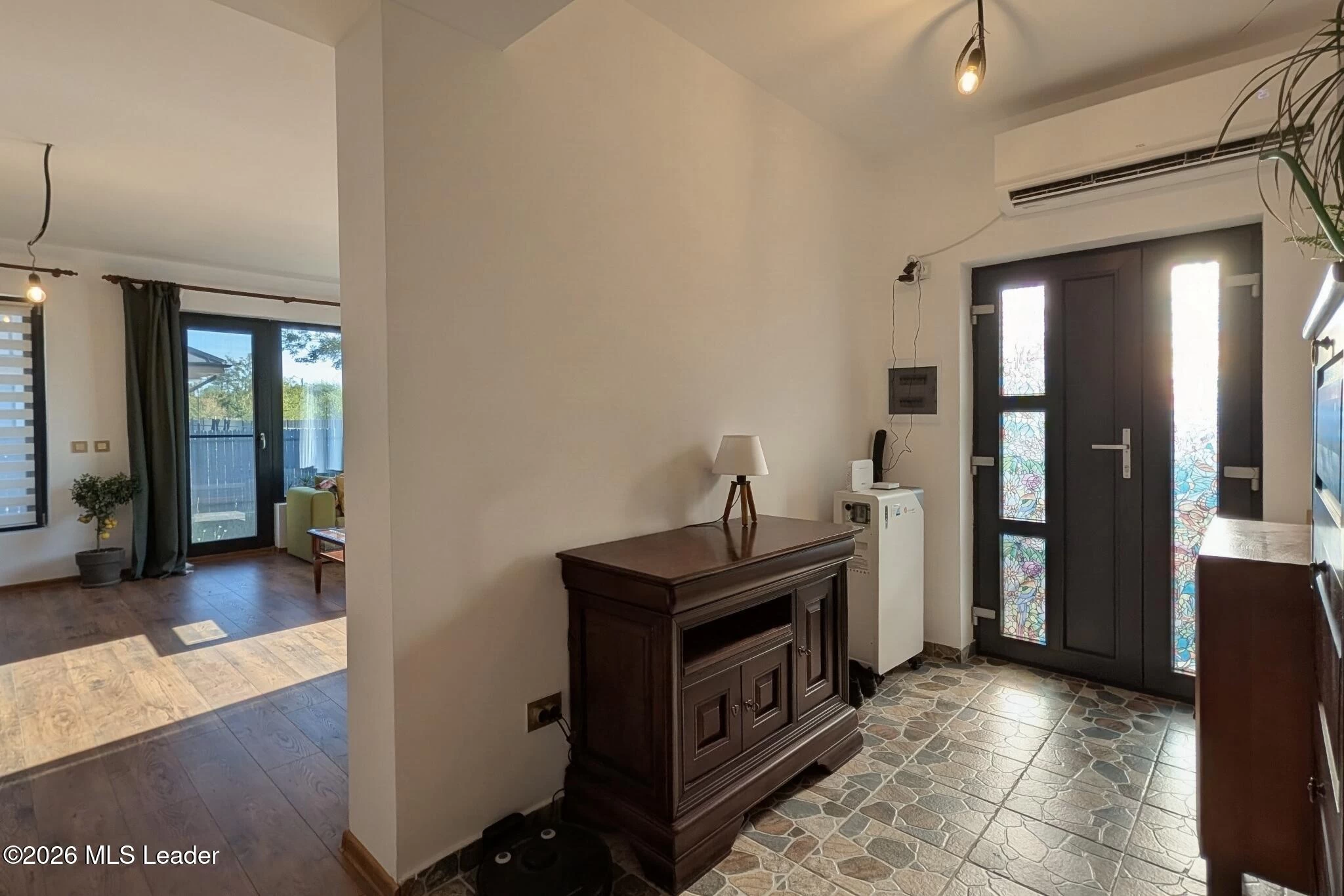 Strada MIERLEI 87, Clinceni, Bucuresti Ilfov, 077060, 2 Dormitor Dormitoare, 2 BaieBăi,Casa/Vila,Reprezentari Comision 0%,MIERLEI,0,01-7030