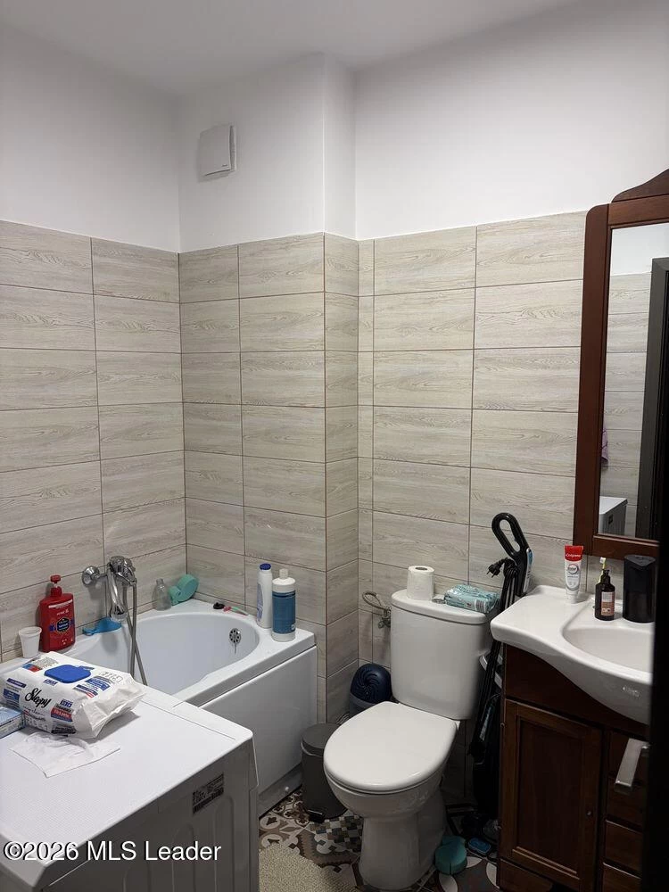 Strada TINERETULUI, Chiajna, Bucuresti Ilfov, 2 Dormitor Dormitoare, 2 BaieBăi,Apartament,Anunturi Verificate,TINERETULUI,0,F1-258939