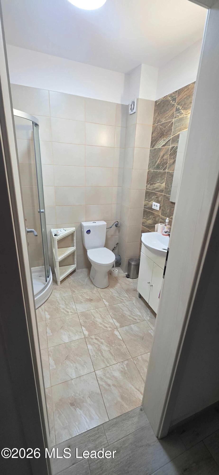 Strada BIRUINTEI, Popesti Leordeni, Bucuresti Ilfov, 0 , 1 BaieBăi,Apartament,Anunturi Verificate,BIRUINTEI,0,F1-258998
