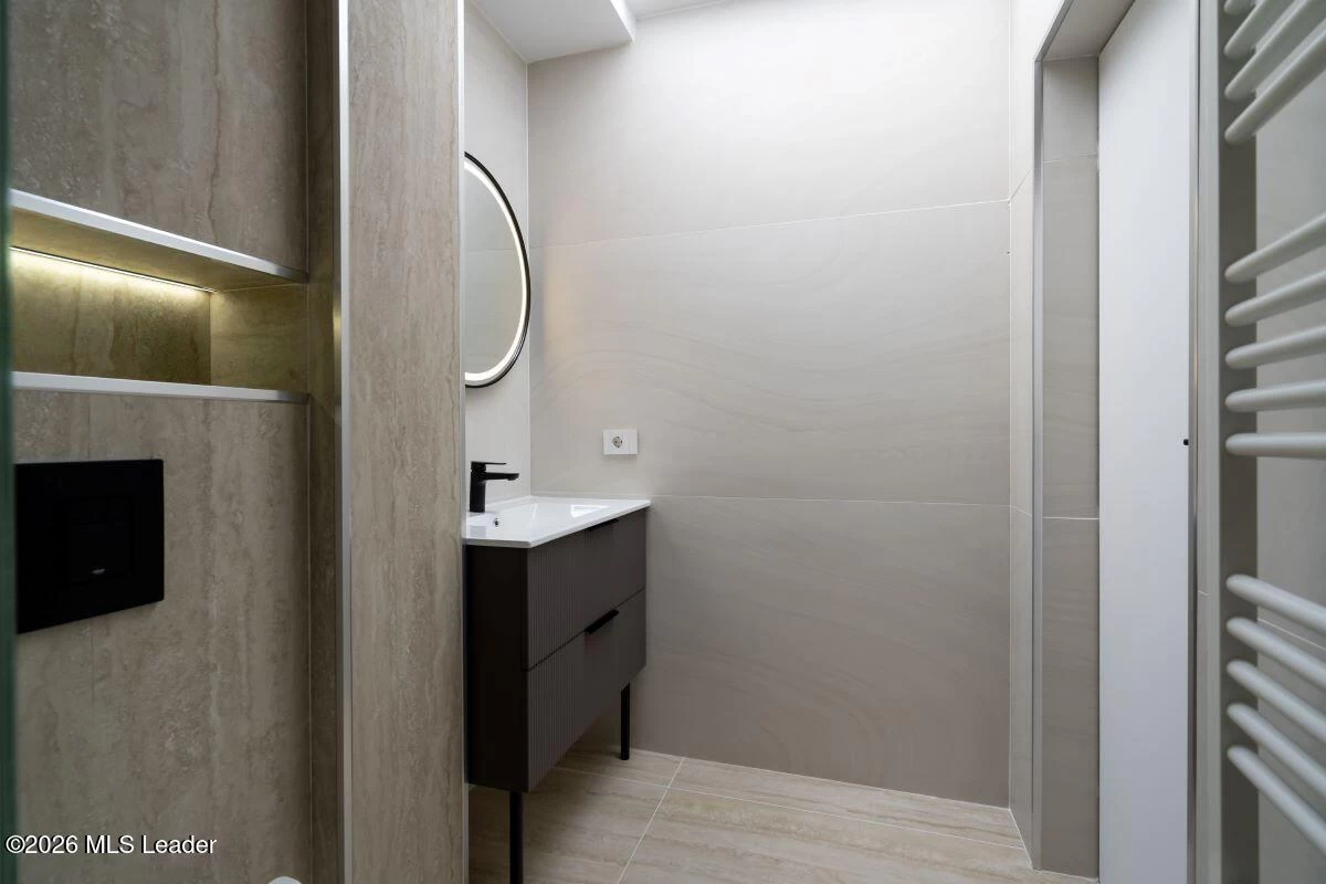 Strada LAPUSNEANU ALEXANDRU 19 B Casa Como, Voluntari, Bucuresti Ilfov, 077190, 4 Dormitor Dormitoare, 4 BaieBăi,Casa/Vila,Reprezentari Comision 0%,LAPUSNEANU ALEXANDRU,0,01-6477