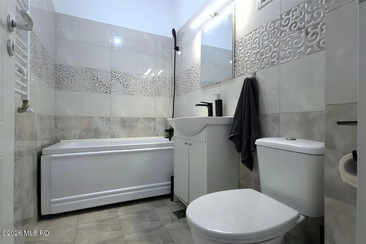 Strada D9 nr.18 Et. Parter, Ap.5, Navodari, Constanta, 905700, 1 Dormitor Dormitoare, 2 BaieBăi,Apartament,Reprezentari Comision 0%,D9,0,05-2705