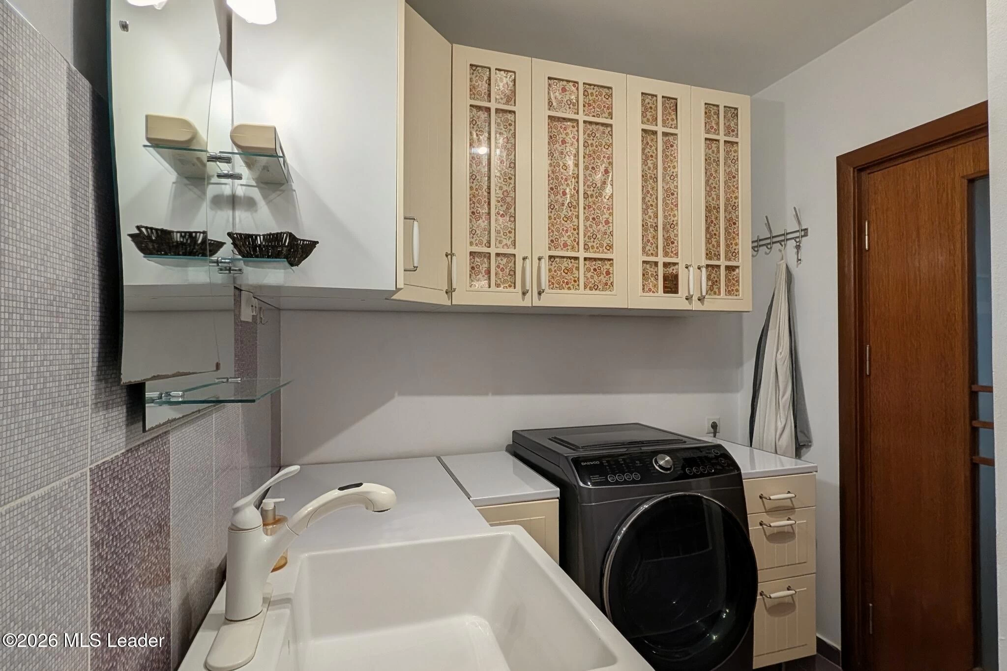 Strada NUVELEI 95, Bucuresti, Bucuresti Ilfov, 012592, 3 Dormitor Dormitoare, 2 BaieBăi,Casa/Vila,Reprezentari Comision 0%,NUVELEI,0,01-7040