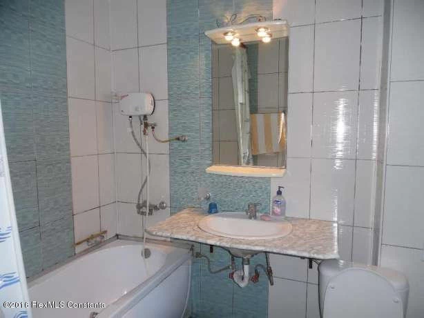 128357088_7_644x461_vila-de-vanzare-p-1-