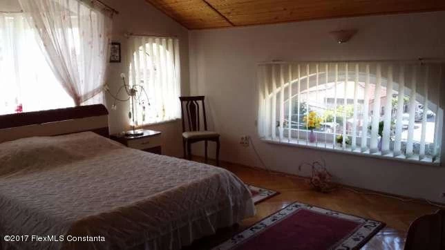 161628553_8_644x461_vand-vila-constanta-