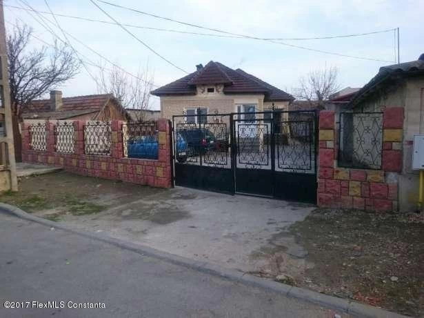 141805489_1_644x461_casa-in-ovidiu-ovidi