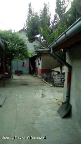 142040059_5_644x461_casa-de-vinzare-bucu