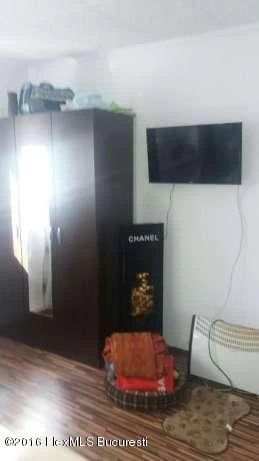 130021528_8_644x461_casa-de-vanzare-in-d