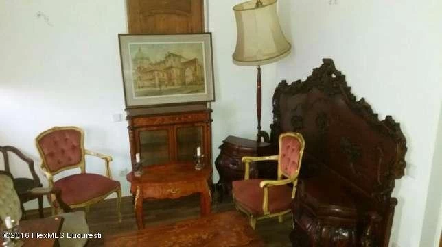 117797110_4_644x461_vila-buftea-semicent