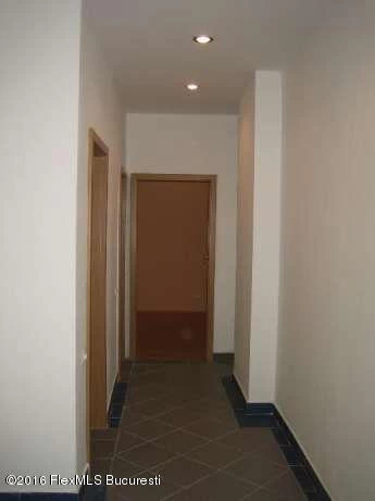 99393624_2_644x461_vand-apartament-5-cam