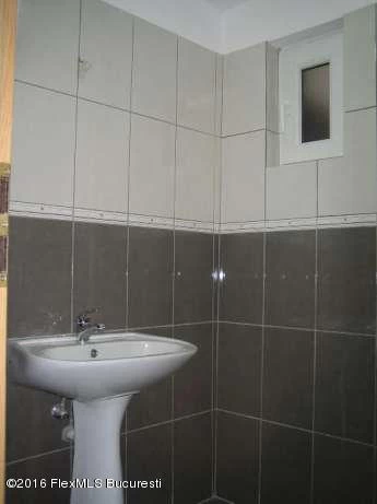 99393624_3_644x461_vand-apartament-5-cam
