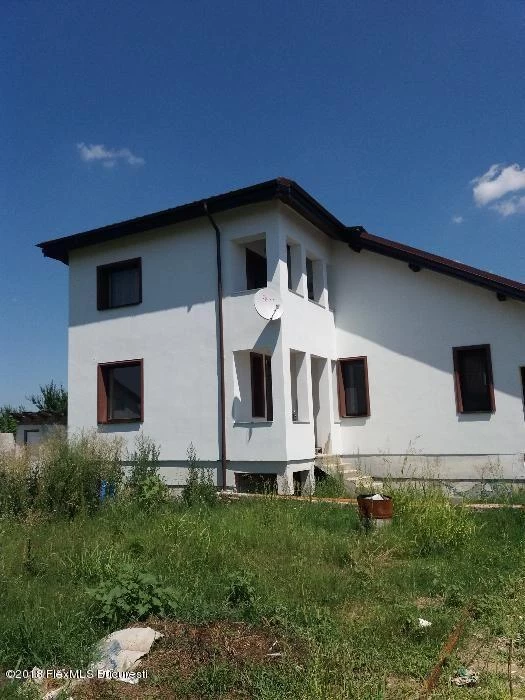 Adresa disponibilă clienților REALPRO!, 3 Dormitoare Dormitoare, 4 BăiBăi,Casa/Vila,Anunturi Verificate,SCOLII,0,F1-80853