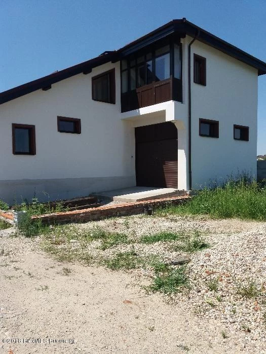 Adresa disponibilă clienților REALPRO!, 3 Dormitoare Dormitoare, 4 BăiBăi,Casa/Vila,Anunturi Verificate,SCOLII,0,F1-80853