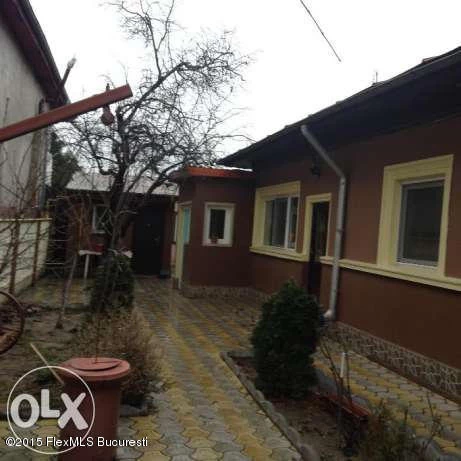 49477139_4_644x461_vand-casa-la-curte-in