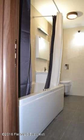 100687038_5_644x461_vila-de-vanzare-bucu